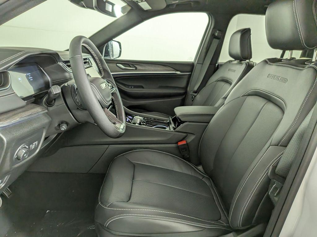 new 2025 Jeep Grand Cherokee car, priced at $56,719