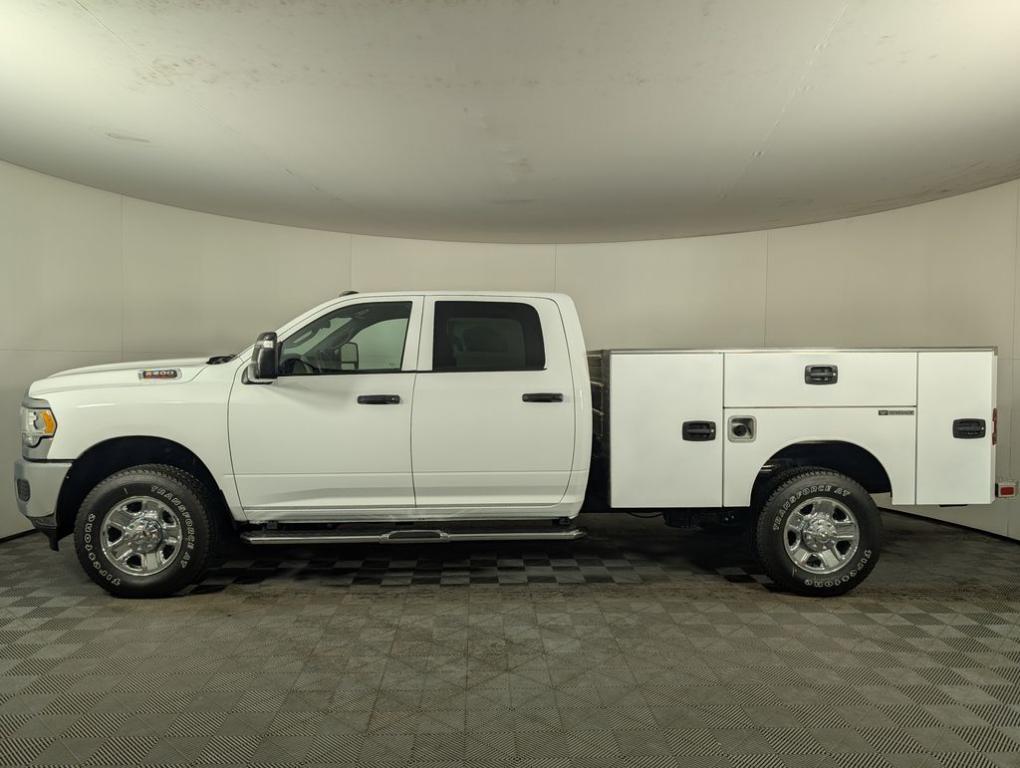 new 2024 Ram 2500 car, priced at $61,058