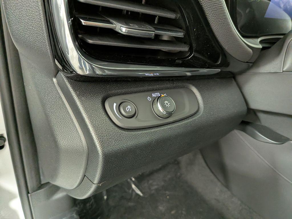 new 2026 Buick Envista car, priced at $31,755