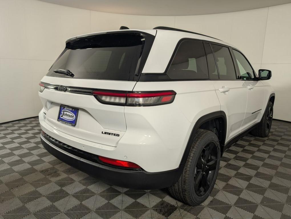 new 2025 Jeep Grand Cherokee car, priced at $46,960