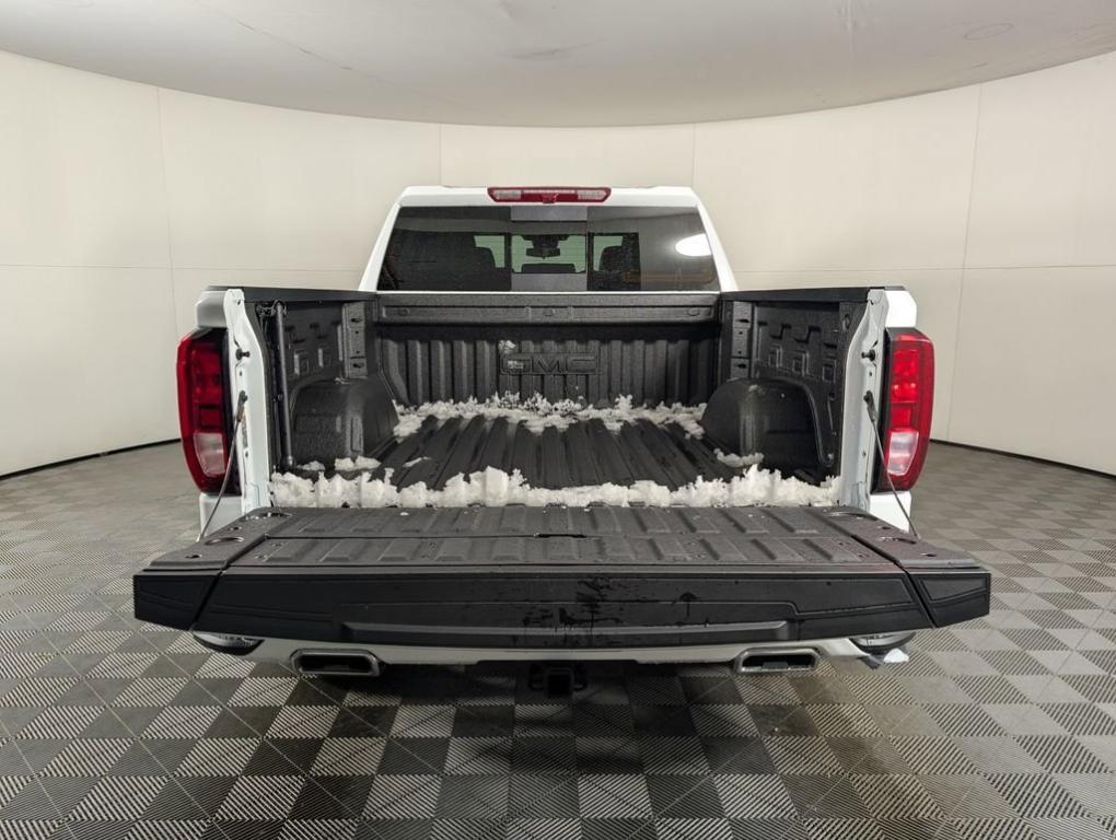 new 2025 GMC Sierra 1500 car, priced at $64,279