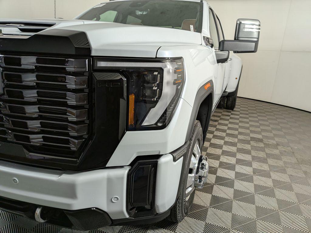 new 2026 GMC Sierra 3500 car, priced at $101,267