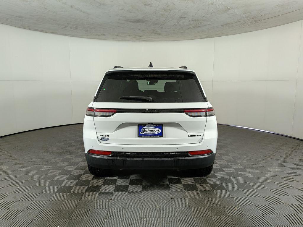 new 2025 Jeep Grand Cherokee car, priced at $47,694