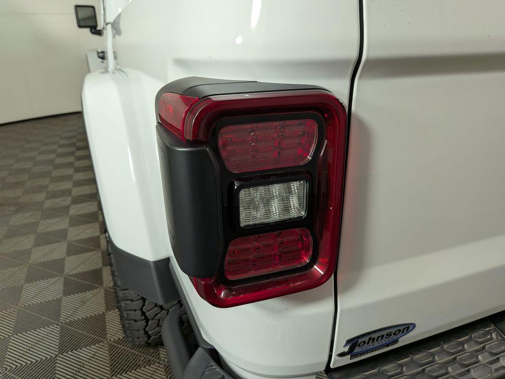 new 2025 Jeep Gladiator car, priced at $51,538