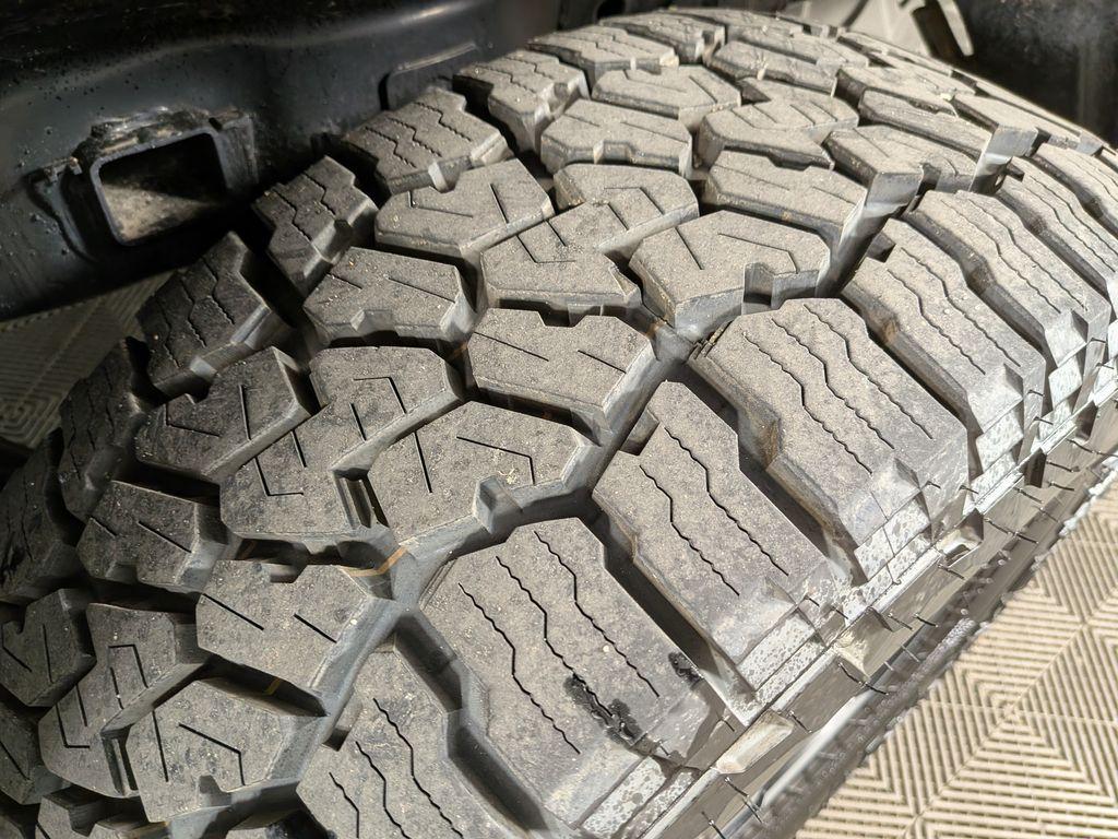 new 2025 Jeep Gladiator car, priced at $51,538