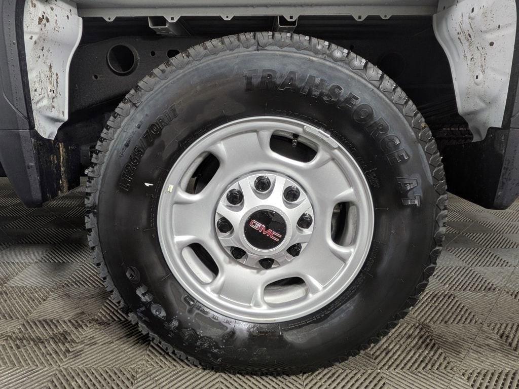 new 2025 GMC Sierra 2500 car, priced at $60,674