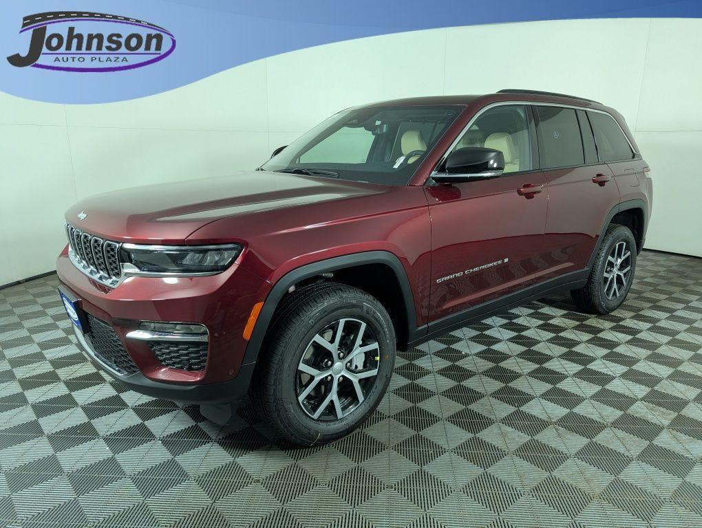 new 2025 Jeep Grand Cherokee car, priced at $48,386