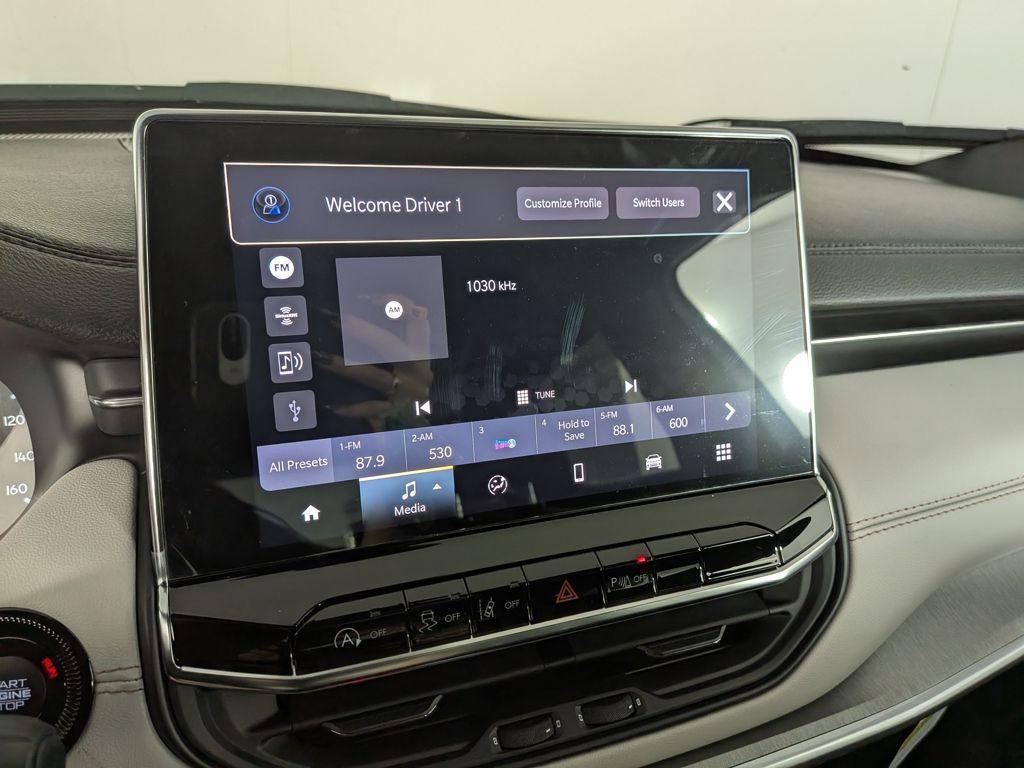 new 2025 Jeep Compass car, priced at $31,924