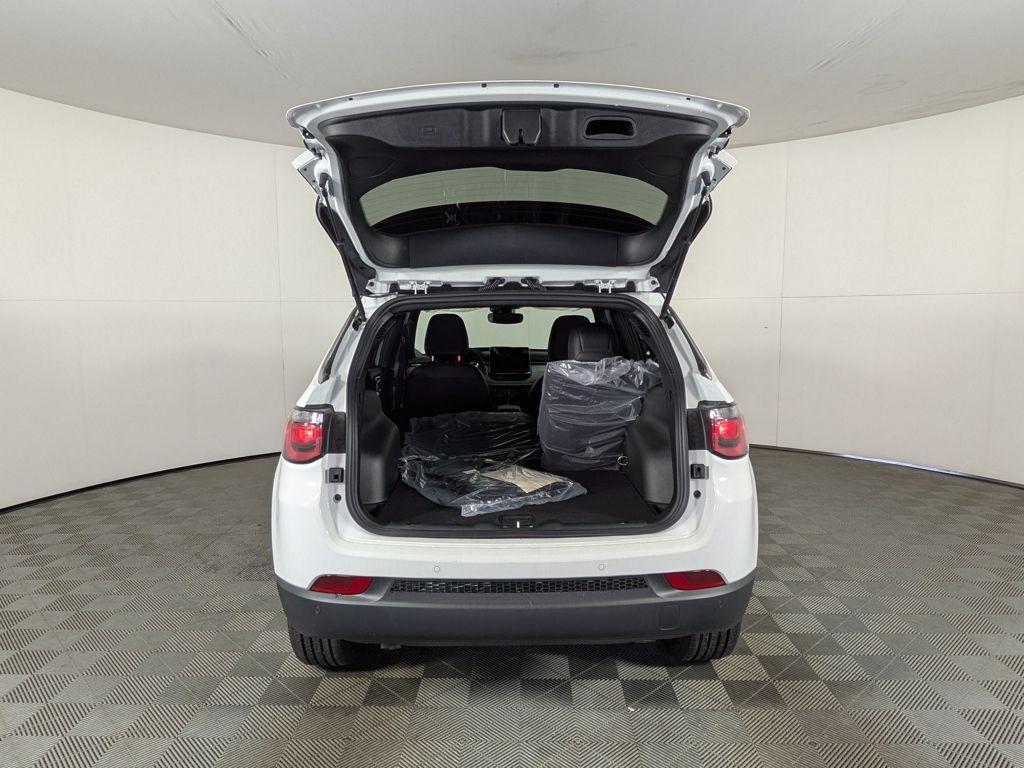 new 2025 Jeep Compass car, priced at $31,924