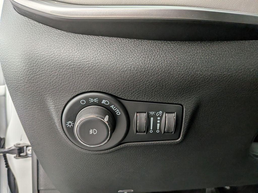 new 2025 Jeep Compass car, priced at $31,924