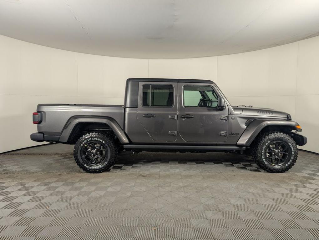 new 2025 Jeep Gladiator car, priced at $50,579