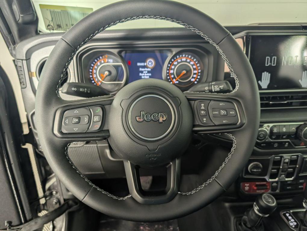 new 2025 Jeep Gladiator car, priced at $50,579