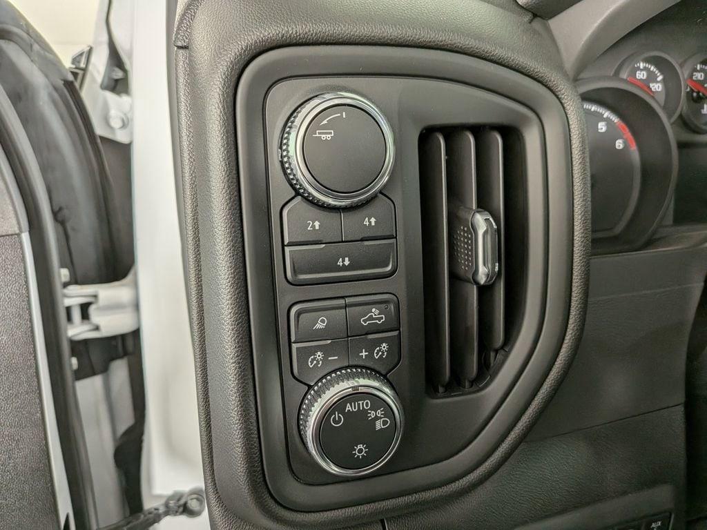 new 2025 GMC Sierra 2500 car, priced at $60,674