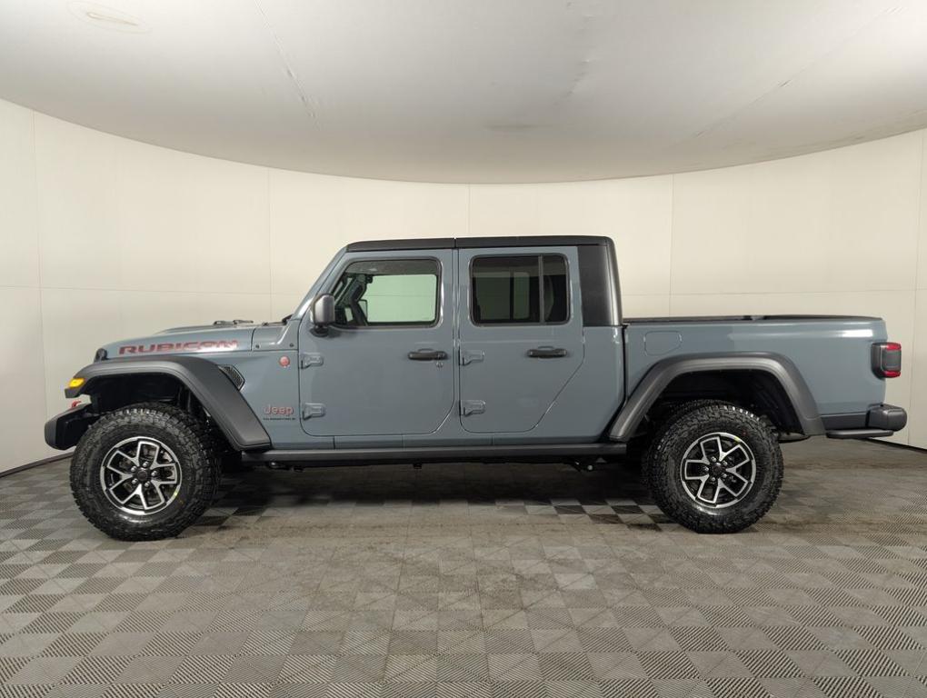 new 2025 Jeep Gladiator car, priced at $57,574