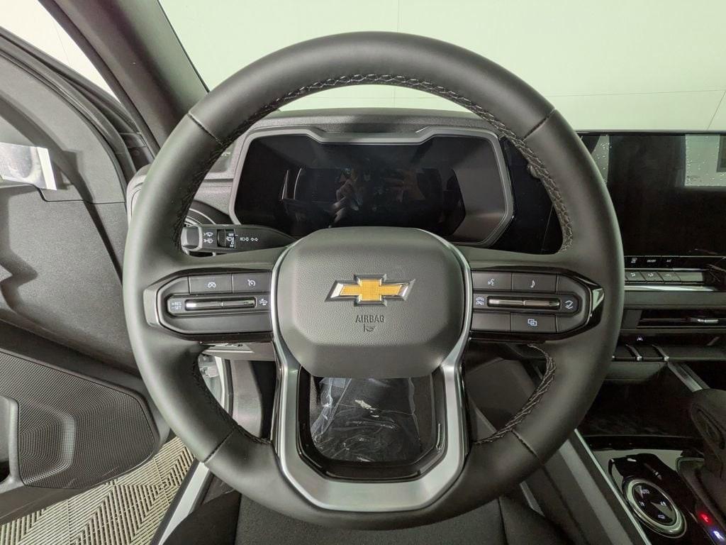 new 2025 Chevrolet Colorado car, priced at $39,134