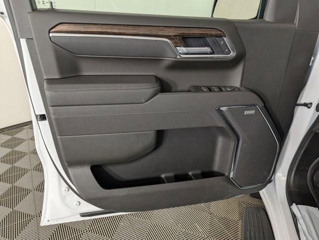 new 2025 GMC Sierra 1500 car, priced at $59,305