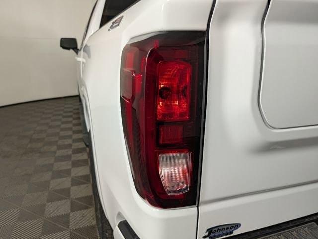 new 2025 GMC Sierra 1500 car, priced at $59,305