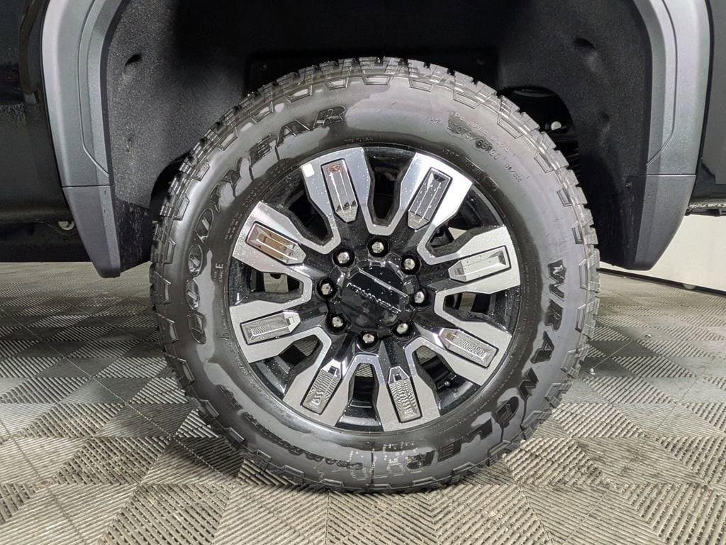 new 2025 GMC Sierra 3500 car, priced at $85,557