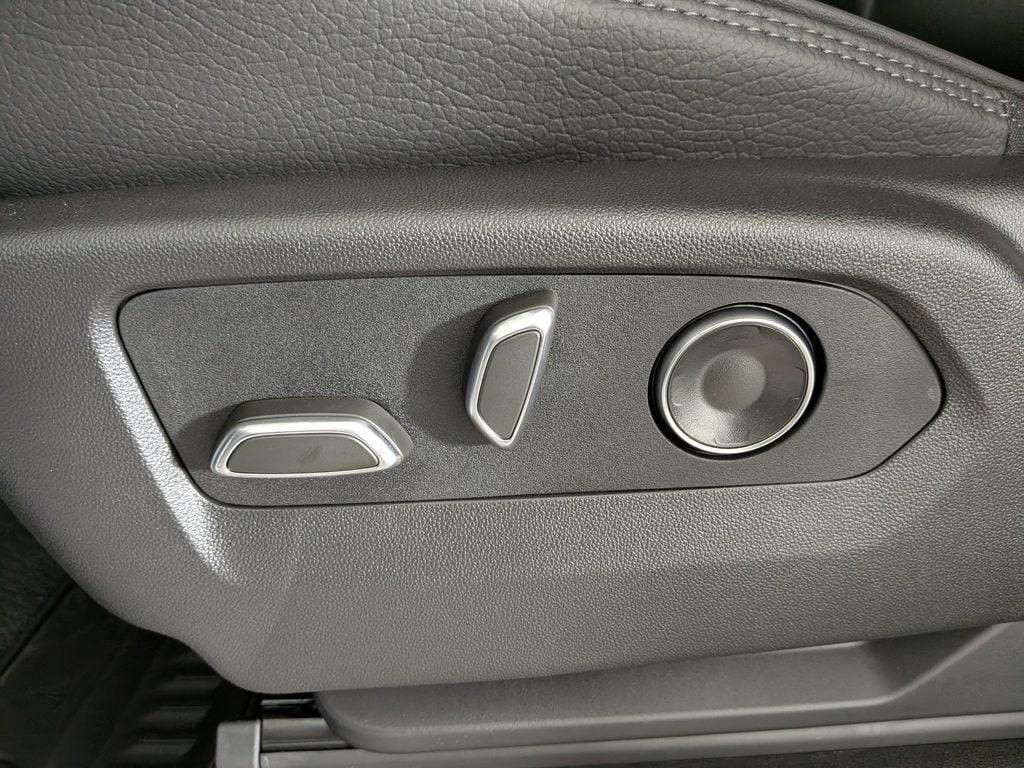 new 2025 GMC Sierra 3500 car, priced at $83,836