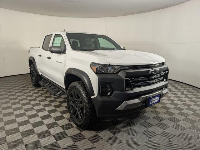 new 2025 Chevrolet Colorado car, priced at $46,190