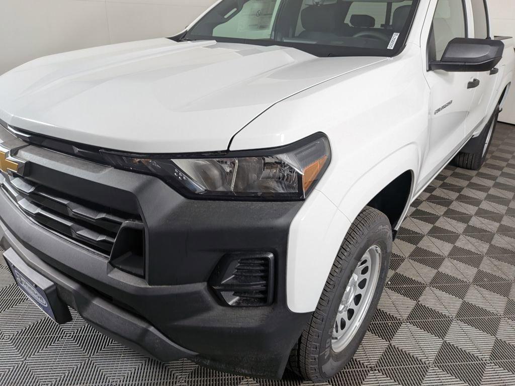 new 2025 Chevrolet Colorado car, priced at $39,134
