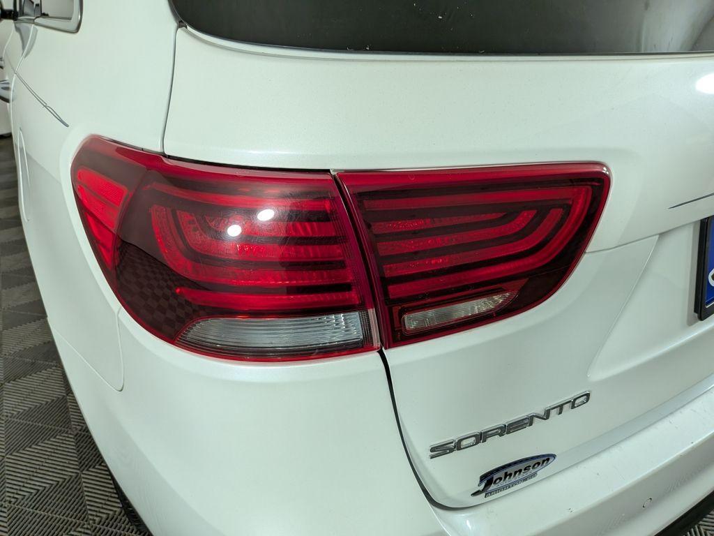 used 2020 Kia Sorento car, priced at $18,488