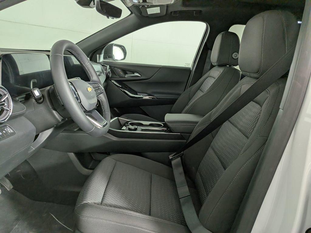 new 2026 Chevrolet Equinox car, priced at $34,474