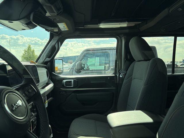 new 2025 Jeep Wrangler 4xe car