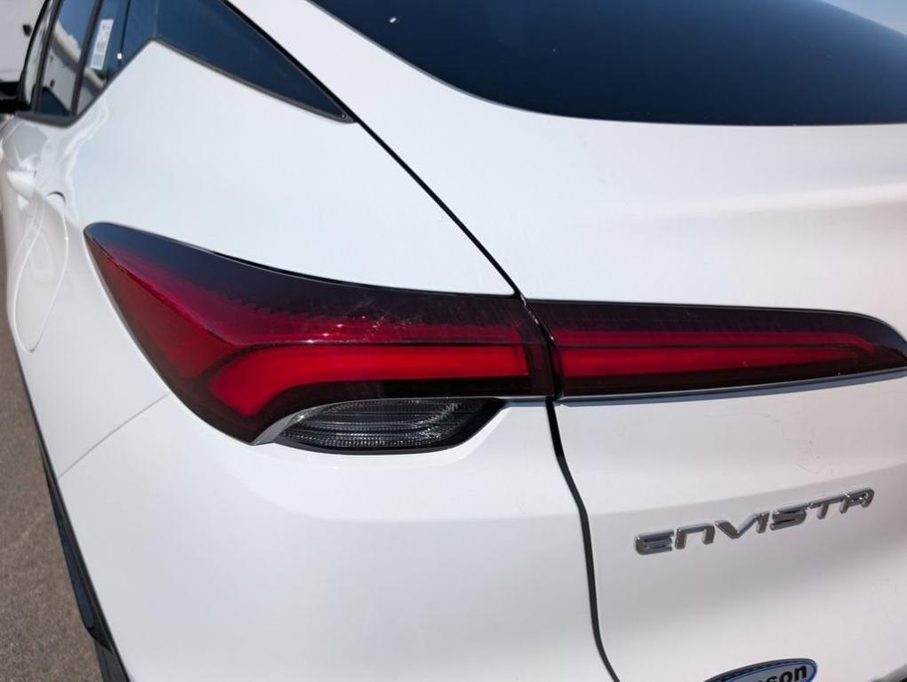 new 2025 Buick Envista car, priced at $27,089