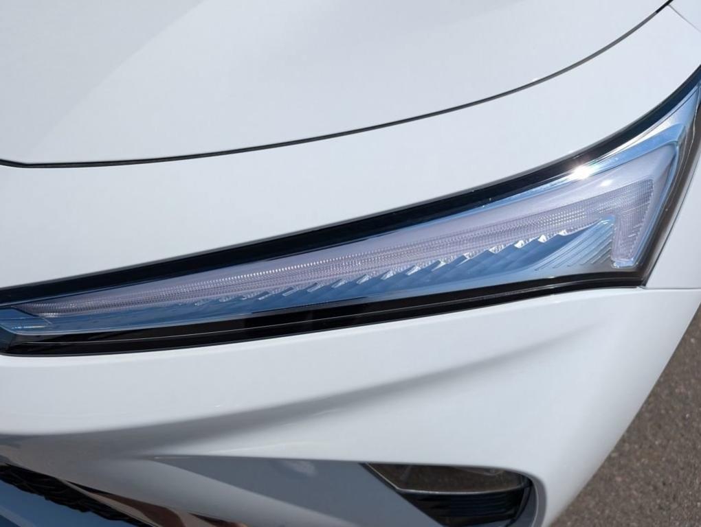 new 2025 Buick Envista car, priced at $27,089