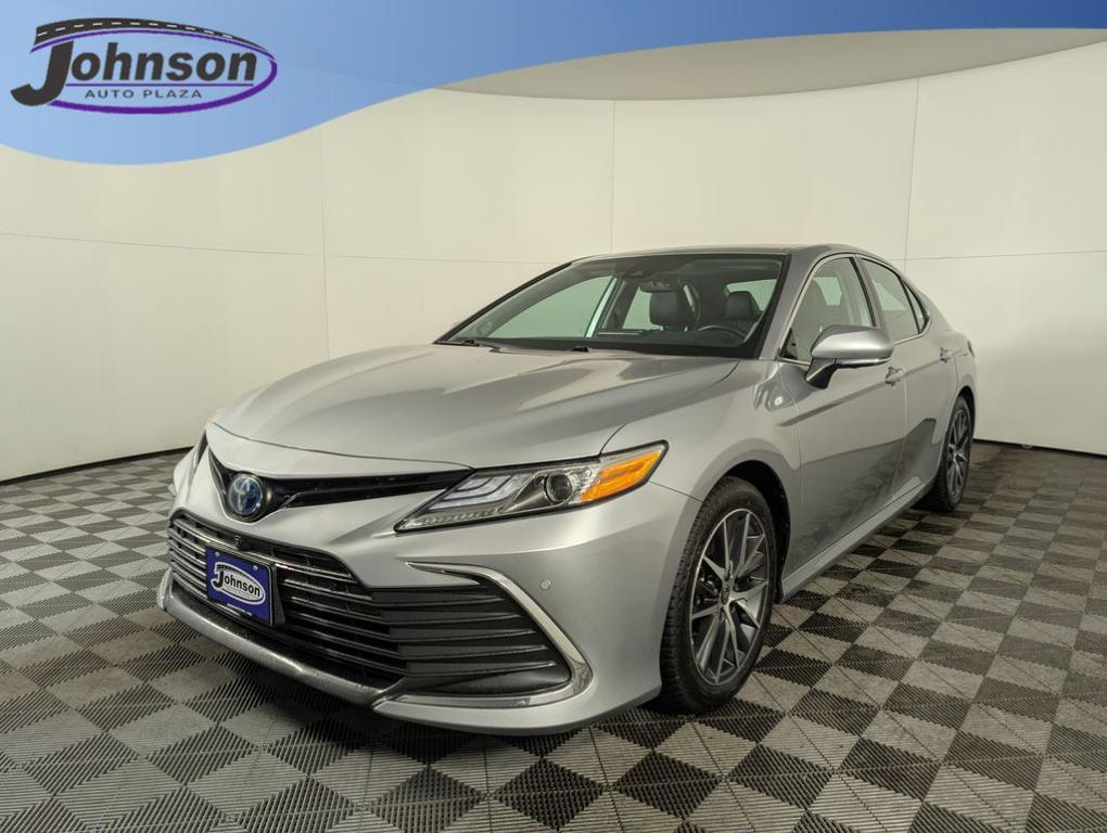 used 2022 Toyota Camry Hybrid car, priced at $27,488