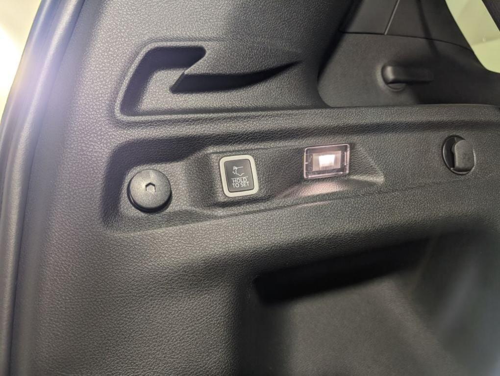 new 2025 Jeep Grand Cherokee L car, priced at $51,954
