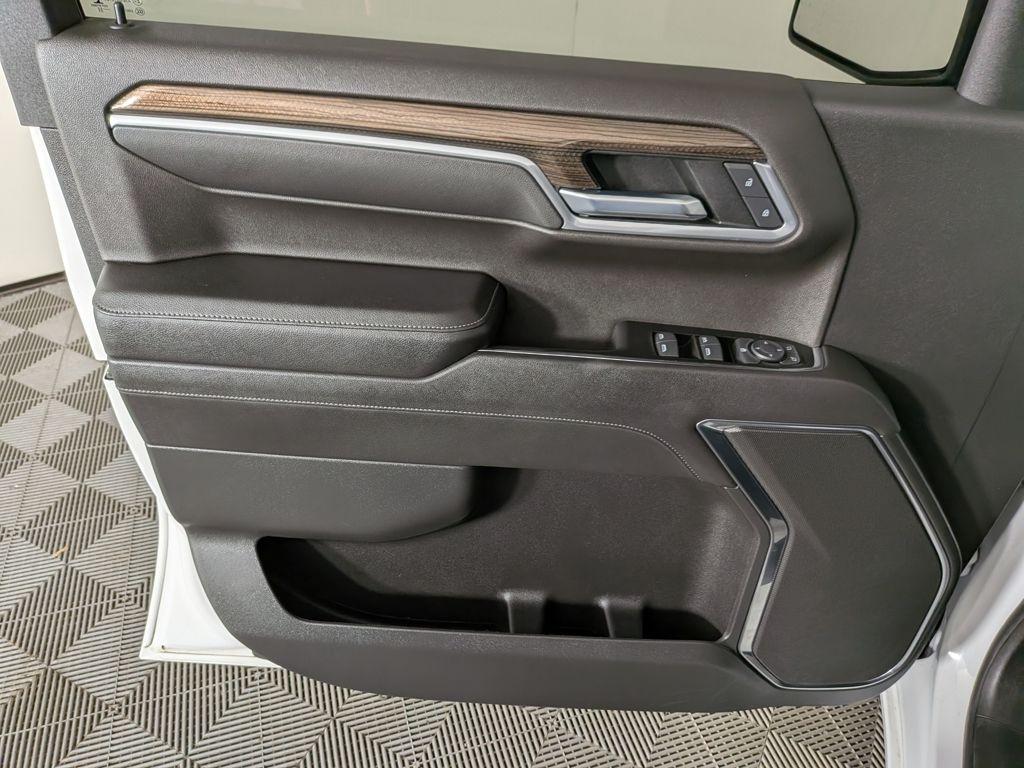 used 2022 Chevrolet Silverado 1500 car, priced at $42,488