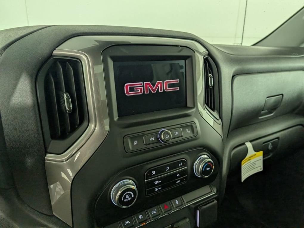 new 2025 GMC Sierra 1500 car, priced at $44,919