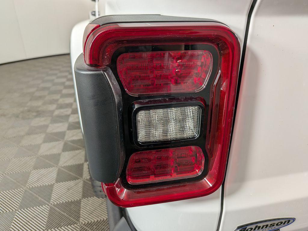 used 2025 Jeep Gladiator car, priced at $49,988