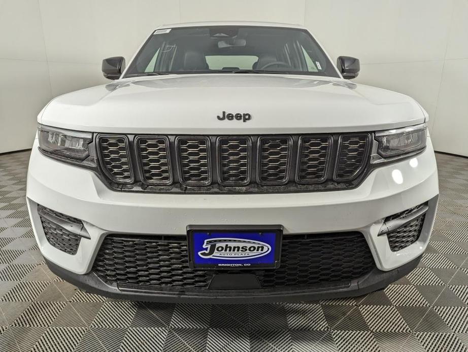 new 2024 Jeep Grand Cherokee car, priced at $45,503