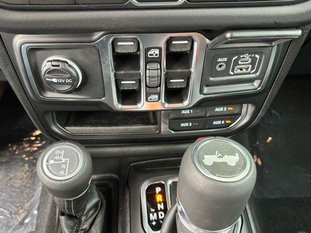 new 2025 Jeep Wrangler car, priced at $55,243