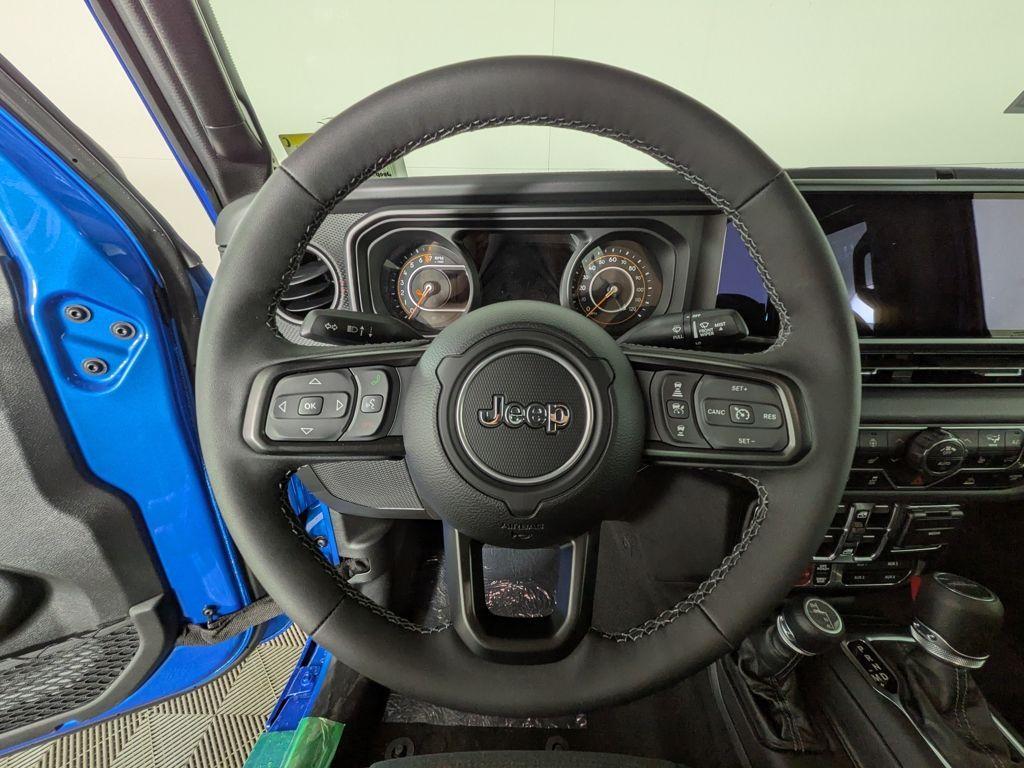 new 2025 Jeep Gladiator car, priced at $48,600