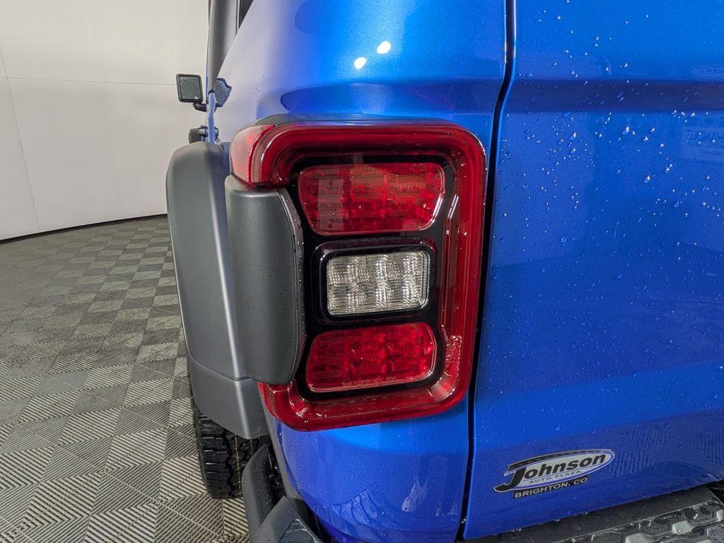 new 2025 Jeep Gladiator car, priced at $48,600