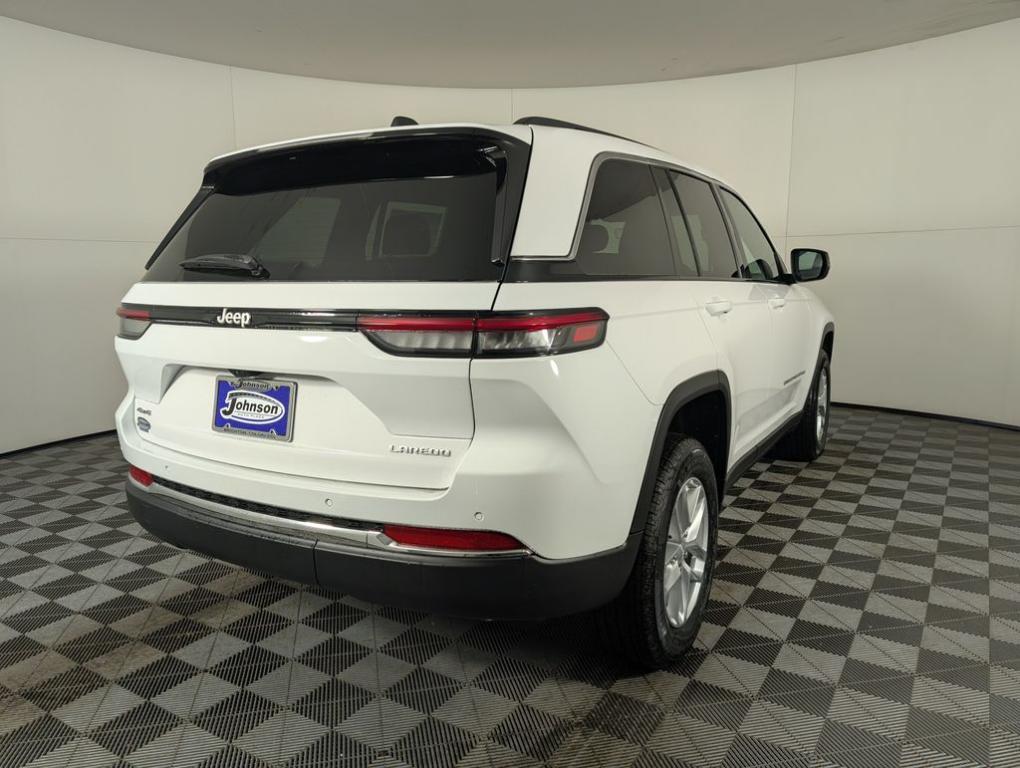 new 2025 Jeep Grand Cherokee car, priced at $38,119