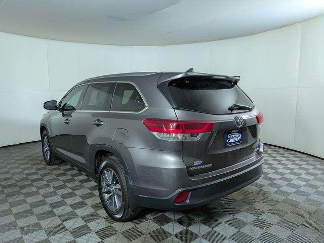 used 2019 Toyota Highlander car, priced at $28,488