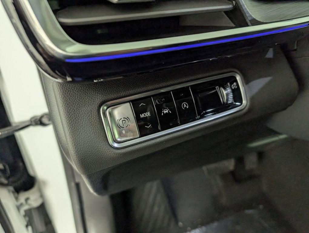 new 2025 Buick Envision car, priced at $36,374