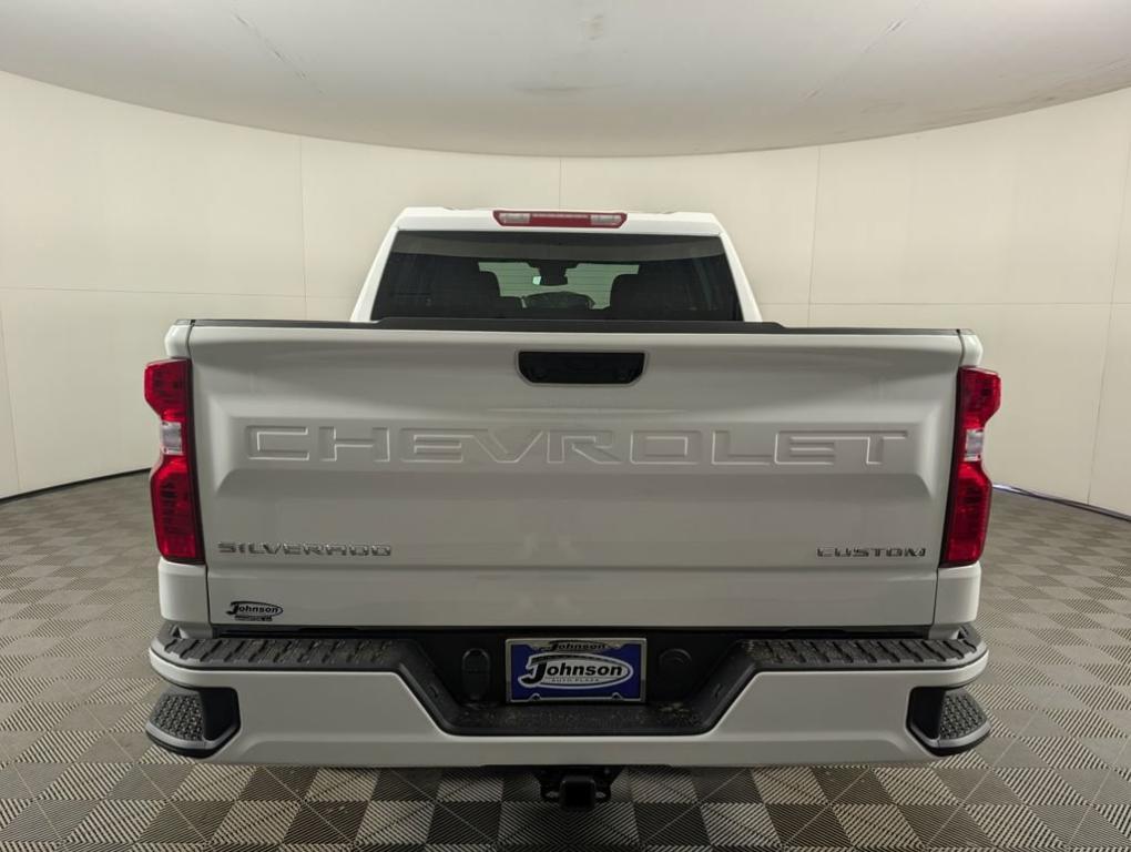 new 2025 Chevrolet Silverado 1500 car, priced at $40,692