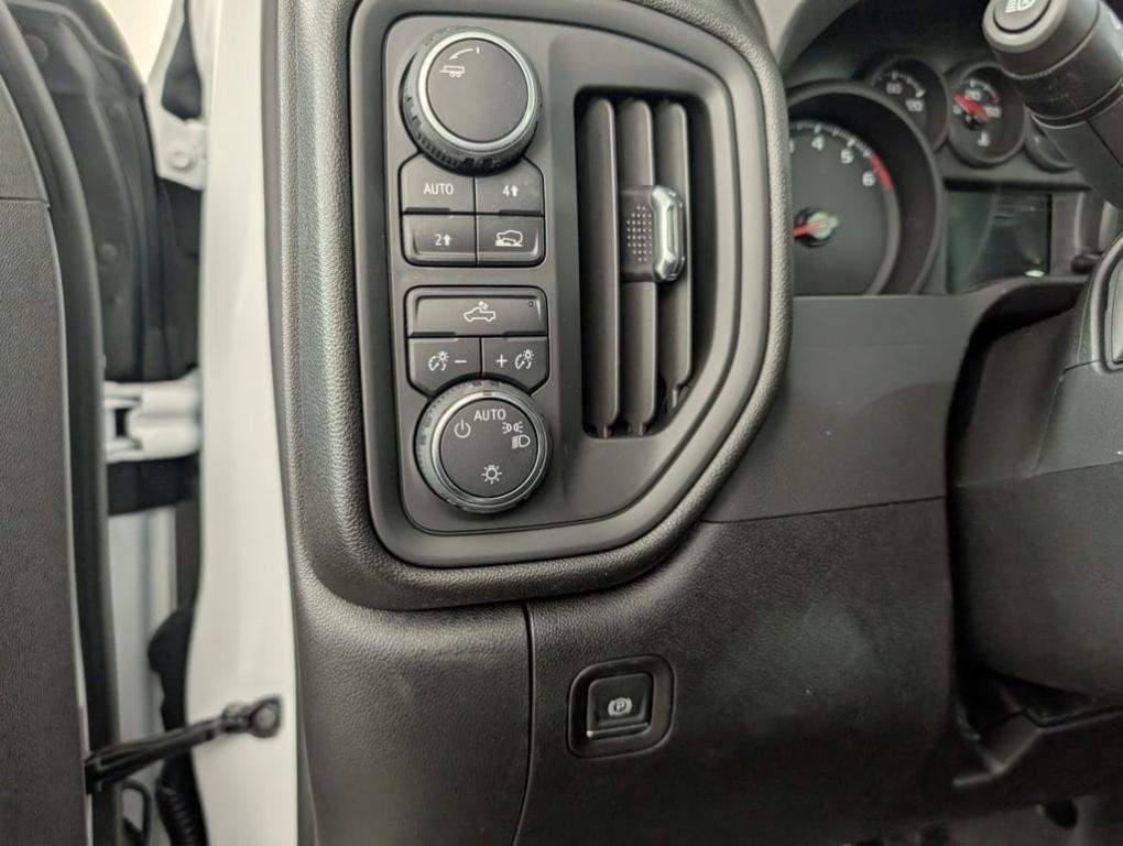new 2025 Chevrolet Silverado 1500 car, priced at $42,930