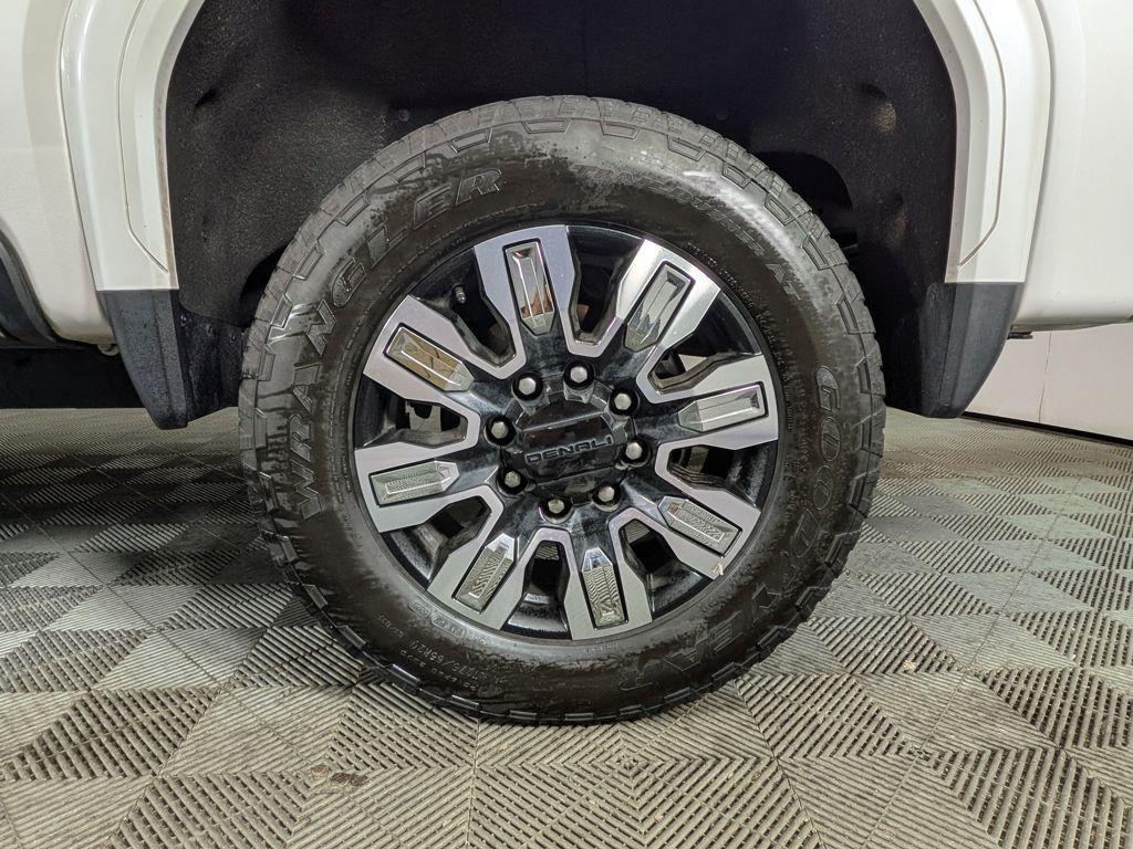 used 2024 GMC Sierra 2500 car, priced at $74,988