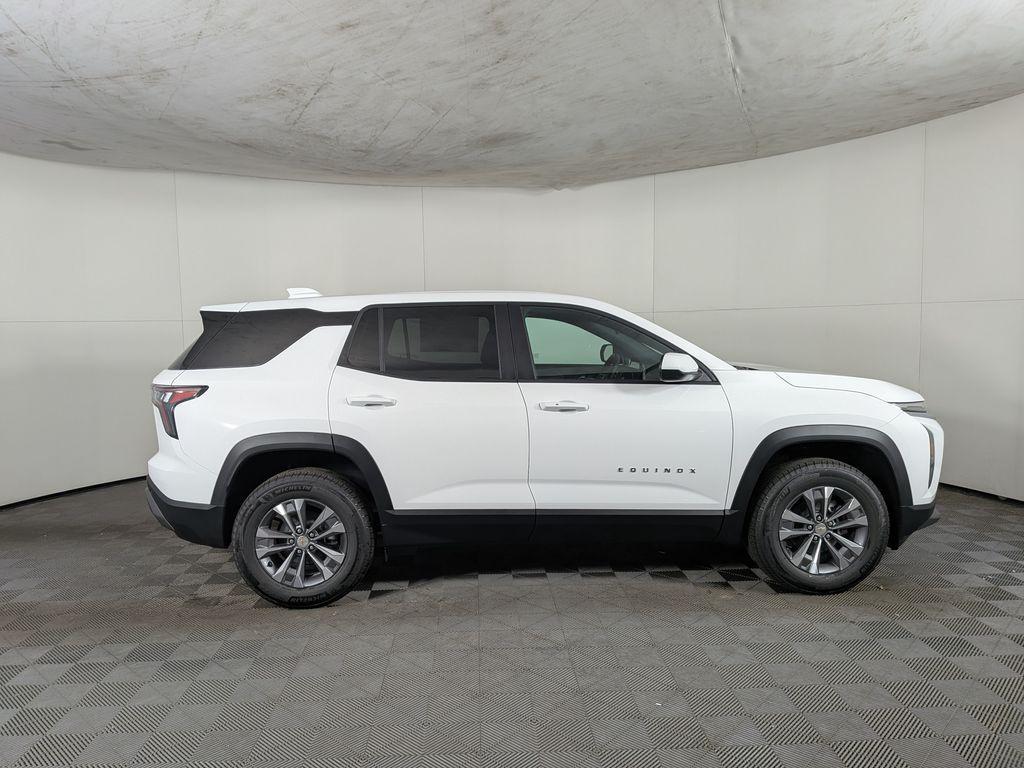 new 2026 Chevrolet Equinox car, priced at $31,662