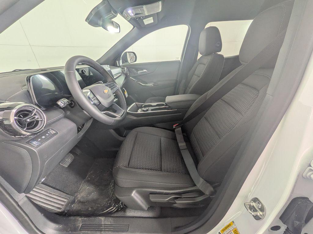 new 2026 Chevrolet Equinox car, priced at $31,662