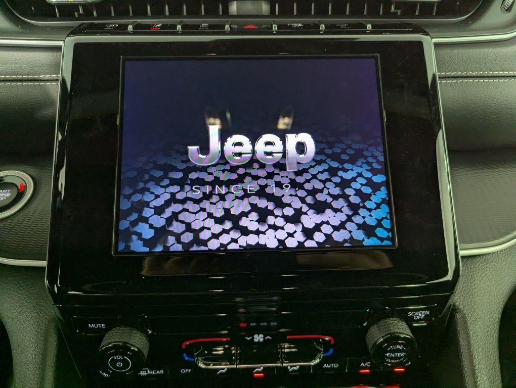 new 2025 Jeep Grand Cherokee L car, priced at $39,835