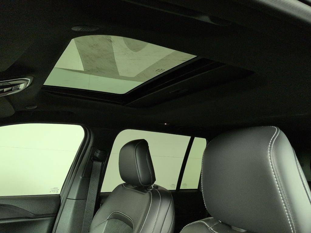 new 2025 Jeep Grand Cherokee car, priced at $45,278