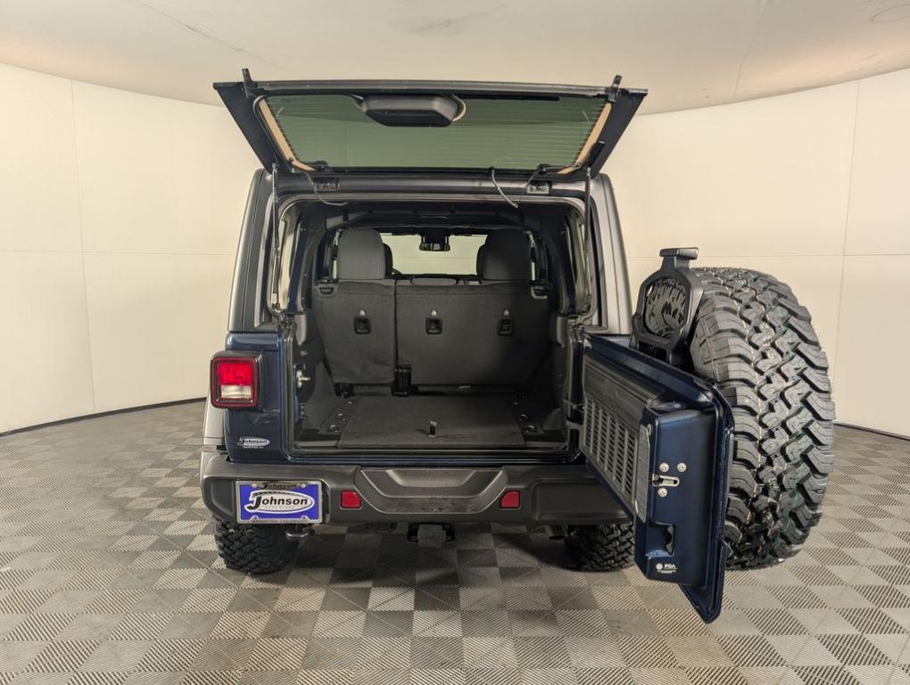 new 2025 Jeep Wrangler car, priced at $51,374